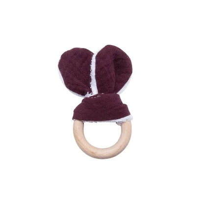 Discover our unisex wooden baby rattle teether, designed in a cute mouse shape with food-grade, non-toxic wooden material. Perfect for ages 0-24 months, this rattle helps relieve teething pain safely. Easy to clean with a damp towel