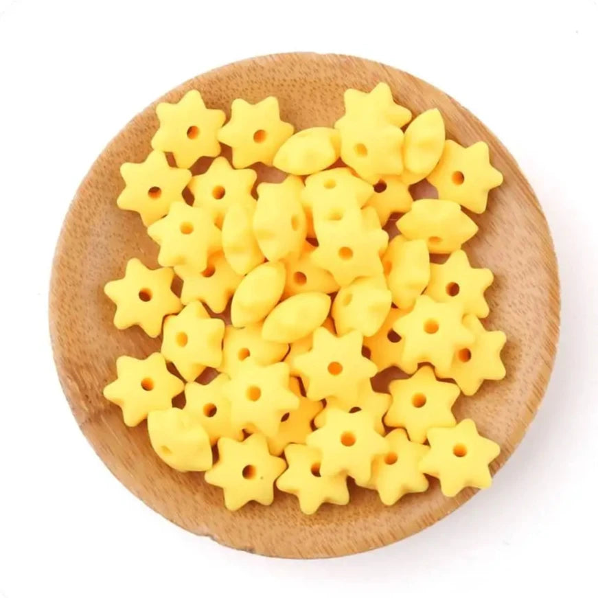 Explore our star-shaped silicone teether beads, packed in sets of 40. Made from BPA-free silicone, these teething beads are safe and durable. Note: Loose beads are a choking hazard; ensure they are threaded on anti-break nylon thread for safety