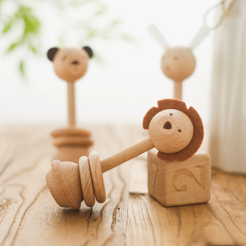 Explore our natural wood geometric rattle from Bubebaby BabyLove, designed for babies aged 0-36 months. CE-certified and crafted from high-quality wood, this unisex rattle features a variety of geometric shapes. Perfect for early sensory development and safe for all little ones