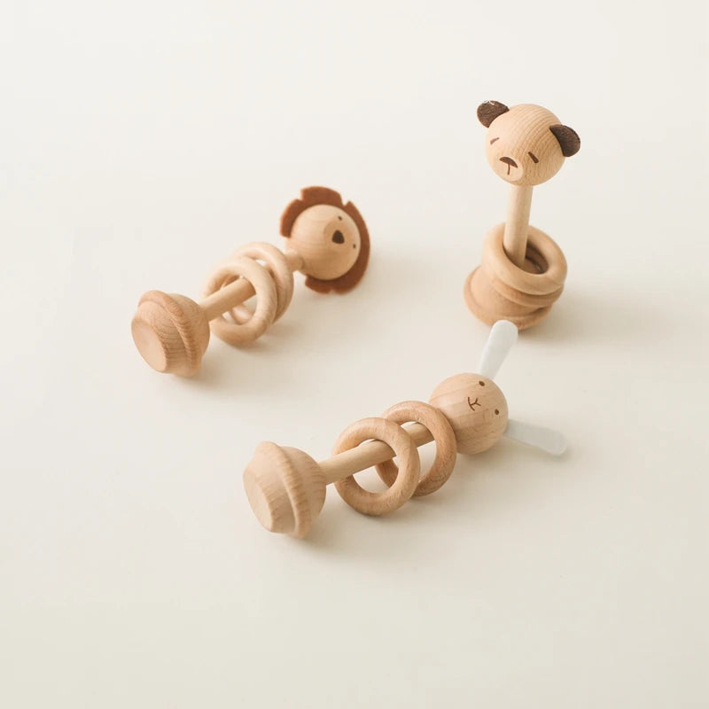 Explore our natural wood geometric rattle from Bubebaby BabyLove, designed for babies aged 0-36 months. CE-certified and crafted from high-quality wood, this unisex rattle features a variety of geometric shapes. Perfect for early sensory development and safe for all little ones