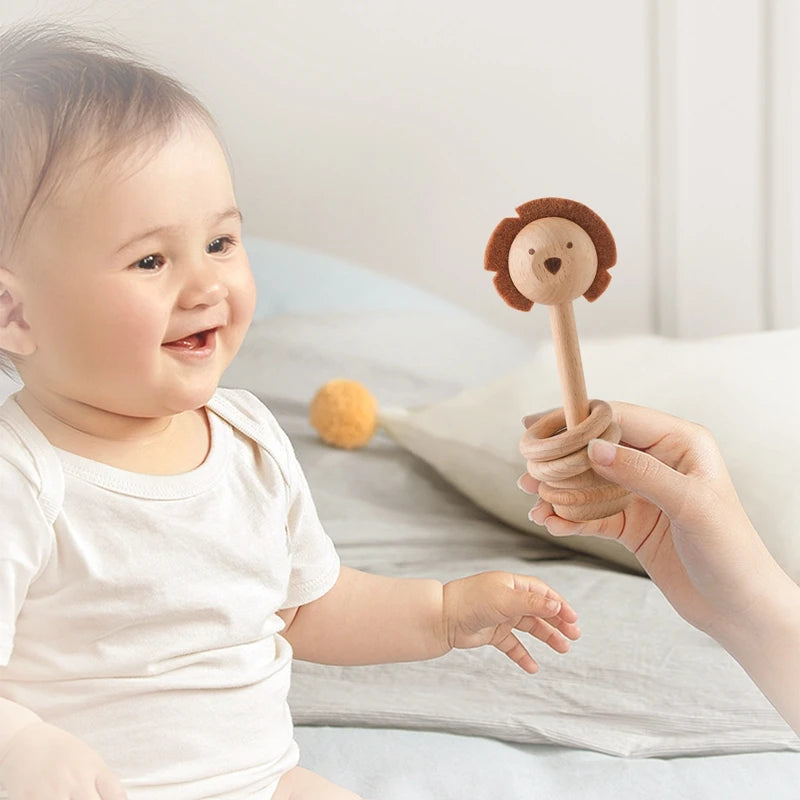 Explore our natural wood geometric rattle from Bubebaby BabyLove, designed for babies aged 0-36 months. CE-certified and crafted from high-quality wood, this unisex rattle features a variety of geometric shapes. Perfect for early sensory development and safe for all little ones