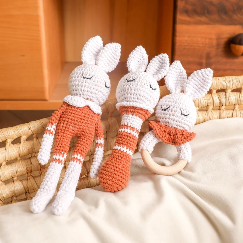 Discover Bubebaby Babylove Adorable Baby Rattle Crochet Amigurumi Toy made of high-quality beech wood and soft crochet thread. Unisex design with built in musical bell , perfect as a baby rattle and teether