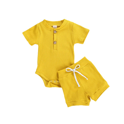 Bubebaby BabyLove Short Set - casual baby outfit with short sleeves and O-neck collar, made from a high-quality cotton and polyester blend. Designed for babies aged 0-2 years, perfect for summer. Includes a pullover top and matching shorts in a solid pattern, available in multiple sizes for a snug fit with broadcloth fabric and regular sleeve style