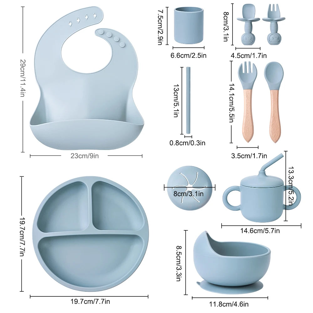 BabyLove Silicone Feeding Set at BubeBaby, perfect for babies aged 3-6 years. This 10-piece set includes solid-patterned storage boxes  made from high-quality, latex-free, nitrosamine-free, phthalate-free, BPA-free, and PVC-free silicone. Safe, durable, and ideal for food storage