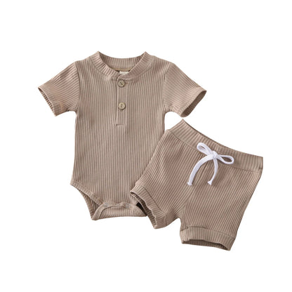 Bubebaby BabyLove Short Set - casual baby outfit with short sleeves and O-neck collar, made from a high-quality cotton and polyester blend. Designed for babies aged 0-2 years, perfect for summer. Includes a pullover top and matching shorts in a solid pattern, available in multiple sizes for a snug fit with broadcloth fabric and regular sleeve style